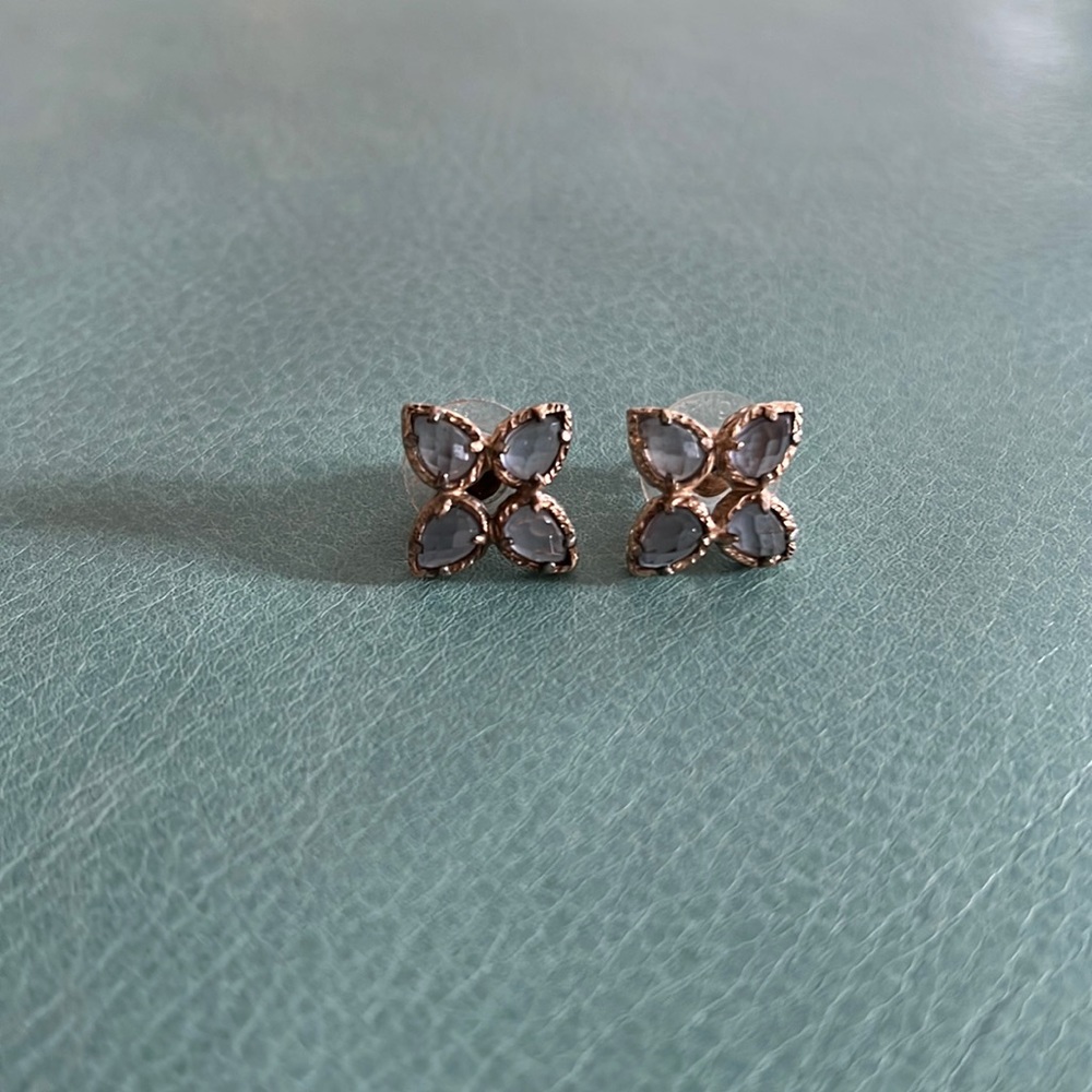 VINTAGE Kendra Scott stud earrings